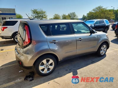 Trzecie zdjęcie samochodu z tyłu: 2017 KIA SOUL BASE VIN:KNDJN2A22H7457283 - miniatura