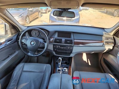 Zdjęcie 10 z 13 samochodu: 2009 BMW X5 XDRIVE48I VIN:5UXFE83569L310021 - miniatura
