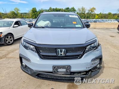 Piąte zdjęcie samochodu w środku: 2022 HONDA PILOT TRAILSPORT VIN:5FNYF6H88NB093700 - miniatura