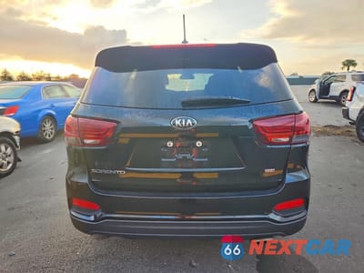 Zdjęcie 6 z 13 samochodu: 2019 KIA SORENTO L VIN:5XYPG4A33KG477853 - miniatura