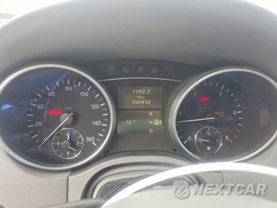 Zdjęcie 9 z 12 samochodu: 2010 MERCEDES-BENZ ML 350 BLUETEC VIN:4JGBB2FB6AA577565 - miniatura