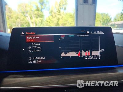 Zdjęcie 9 z 12 samochodu: 2020 BMW M550XI VIN:WBAJS7C03LCD08723 - miniatura