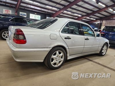 Trzecie zdjęcie samochodu z tyłu: 2000 MERCEDES-BENZ C 230 VIN:WDBHA24G8YA859909 - miniatura