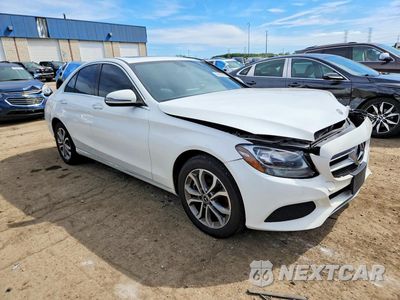 Czwarte zdjęcie samochodu z boku: 2018 MERCEDES-BENZ C 300 4MATIC VIN:55SWF4KB4JU259817 - miniatura