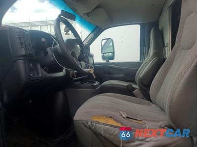 Zdjęcie 7 z 13 samochodu: 2006 CHEVROLET EXPRESS G3500 VIN:1GBJG31U861131607 - miniatura
