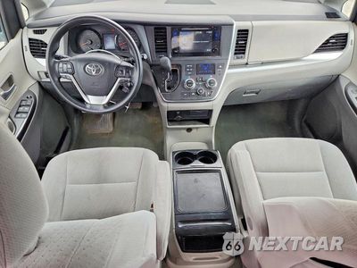 Zdjęcie 8 z 13 samochodu: 2015 TOYOTA SIENNA LE VIN:5TDKK3DC3FS621229 - miniatura