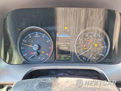 Zdjęcie 9 z 13 samochodu: 2018 TOYOTA RAV4 XLE VIN:JTMWFREV3JJ744544 - miniatura