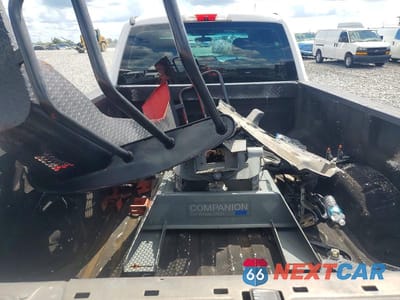 Zdjęcie 10 z 14 samochodu: 2017 FORD F350 SUPER DUTY VIN:1FT8W3DT9HEE02394 - miniatura
