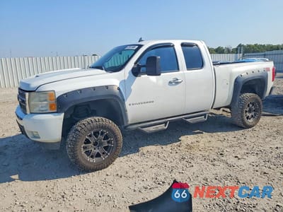 2008 CHEVROLET SILVERADO K1500 2GCEK19J981250936 - główne zdjęcie licytacji z USA - miniatura