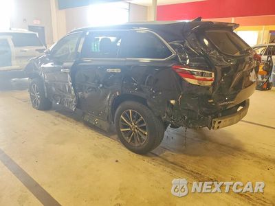 Drugie zdjęcie samochodu z przodu: 2017 TOYOTA HIGHLANDER XLE VIN:5TDJZRFH0HS456035 - miniatura