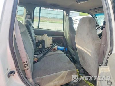 Zdjęcie 10 z 12 samochodu: 2000 FORD EXPLORER XL VIN:1FMZU71EXYUB47604 - miniatura