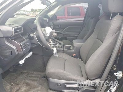 Zdjęcie 7 z 12 samochodu: 2025 TOYOTA 4RUNNER SR5 VIN:JTEVA5BR5S5049904 - miniatura