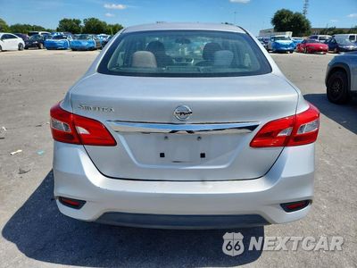 Zdjęcie 6 z 12 samochodu: 2018 NISSAN SENTRA S VIN:3N1AB7AP0JY334557 - miniatura