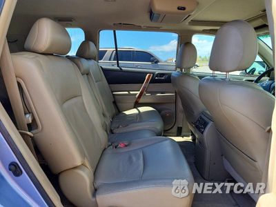 Zdjęcie 11 z 13 samochodu: 2008 TOYOTA HIGHLANDER LIMITED VIN:JTEDS42A282000540 - miniatura