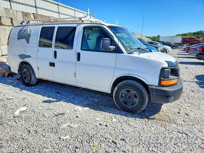 Czwarte zdjęcie samochodu z boku: 2006 CHEVROLET EXPRESS 1500 DELIVERY VAN VIN:1GCFG15X061140179 - miniatura