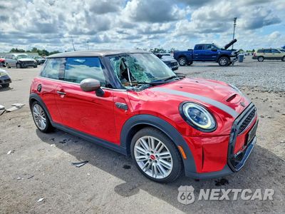 Czwarte zdjęcie samochodu z boku: 2023 MINI COOPER S VIN:WMW53DH01P2S73050 - miniatura