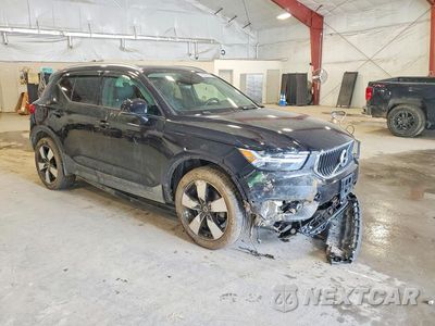 Czwarte zdjęcie samochodu z boku: 2019 VOLVO XC40 T5 MOMENTUM VIN:YV4162UK9K2045629 - miniatura