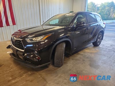 2020 TOYOTA HIGHLANDER HYBRID XLE 5TDGBRCH4LS002186 - główne zdjęcie licytacji z USA - miniatura