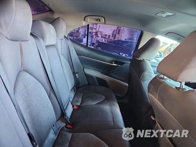 Zdjęcie 10 z 13 samochodu: 2018 TOYOTA CAMRY LE VIN:4T1B31HK4JU505718 - miniatura