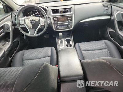 Zdjęcie 8 z 12 samochodu: 2017 NISSAN ALTIMA 2.5 SV VIN:1N4AL3AP8HC126907 - miniatura