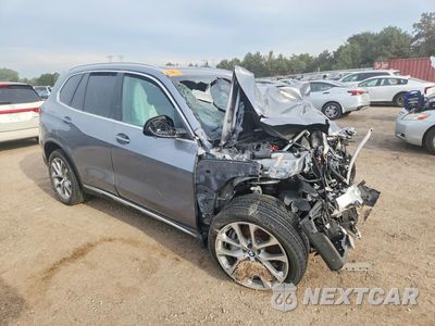Czwarte zdjęcie samochodu z boku: 2024 BMW X5 XDRIVE40I VIN:5UX23EU0XR9S61912 - miniatura