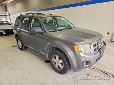 Czwarte zdjęcie samochodu z boku: 2012 FORD ESCAPE XLS VIN:1FMCU0C71CKB13311 - miniatura