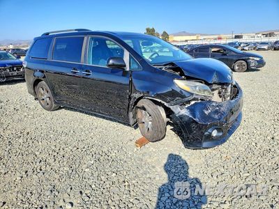 Czwarte zdjęcie samochodu z boku: 2017 TOYOTA SIENNA SE VIN:5TDXZ3DC5HS777356 - miniatura