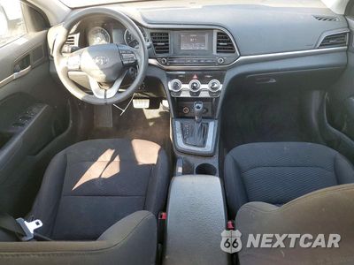 Zdjęcie 8 z 12 samochodu: 2019 HYUNDAI ELANTRA SE VIN:5NPD74LF9KH423282 - miniatura