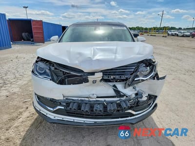 Piąte zdjęcie samochodu w środku: 2016 LINCOLN MKX SELECT VIN:2LMTJ6KR4GBL23159 - miniatura
