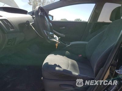 Zdjęcie 7 z 12 samochodu: 2010 TOYOTA PRIUS II VIN:JTDKN3DU0A1003002 - miniatura