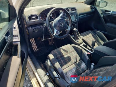 Zdjęcie 8 z 12 samochodu: 2011 VOLKSWAGEN GTI VIN:WVWEV7AJ4BW103879 - miniatura
