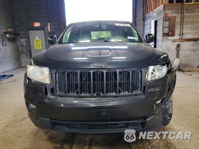 Piąte zdjęcie samochodu w środku: 2013 JEEP GRAND CHEROKEE LAREDO VIN:1C4RJFAG3DC502346 - miniatura