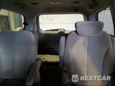 Zdjęcie 10 z 13 samochodu: 2006 KIA SEDONA LX VIN:KNDMB233166057603 - miniatura