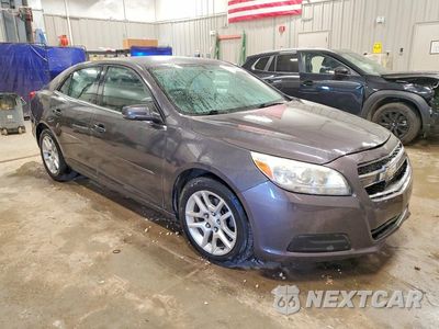 Czwarte zdjęcie samochodu z boku: 2013 CHEVROLET MALIBU 1LT VIN:1G11C5SA0DF349976 - miniatura