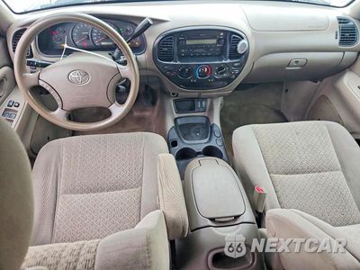 Zdjęcie 8 z 13 samochodu: 2005 TOYOTA TUNDRA DOUBLE CAB SR5 VIN:5TBET34175S487163 - miniatura