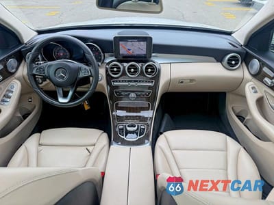 Zdjęcie 9 z 14 samochodu: 2017 MERCEDES-BENZ C 300 4MATIC VIN:55SWF4KB7HU198313 - miniatura