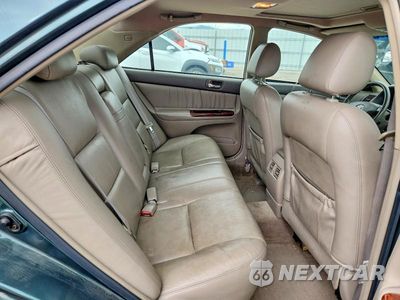 Zdjęcie 10 z 12 samochodu: 2004 TOYOTA CAMRY XLE VIN:4T1BE30K94U305570 - miniatura