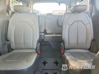 Zdjęcie 10 z 13 samochodu: 2018 CHRYSLER PACIFICA TOURING L VIN:2C4RC1BG5JR217131 - miniatura