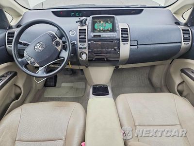 Zdjęcie 8 z 13 samochodu: 2007 TOYOTA PRIUS TOURING VIN:JTDKB20U877559587 - miniatura