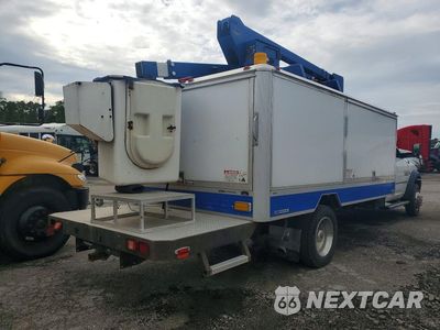 Trzecie zdjęcie samochodu z tyłu: 2014 RAM 5500 - BUCKET TRUCK VIN:3C7WRMDL3EG180866 - miniatura