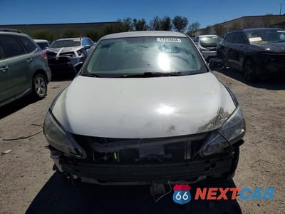Piąte zdjęcie samochodu w środku: 2013 NISSAN SENTRA S VIN:3N1AB7AP0DL679430 - miniatura