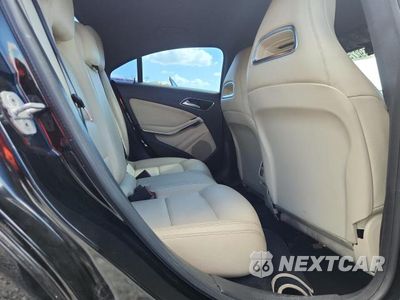 Zdjęcie 10 z 12 samochodu: 2014 MERCEDES-BENZ CLA 250 VIN:WDDSJ4EBXEN061752 - miniatura