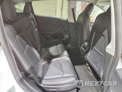 Zdjęcie 10 z 12 samochodu: 2022 TESLA MODEL Y VIN:7SAYGAEE1NF518882 - miniatura
