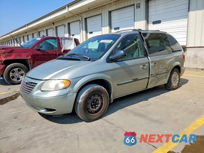 2004 CHRYSLER TOWN & COUNTRY 1C4GP45R04B561608 - główne zdjęcie licytacji z USA - miniatura