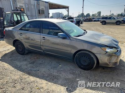 Czwarte zdjęcie samochodu z boku: 2005 TOYOTA CAMRY LE VIN:4T1BE32K75U540340 - miniatura