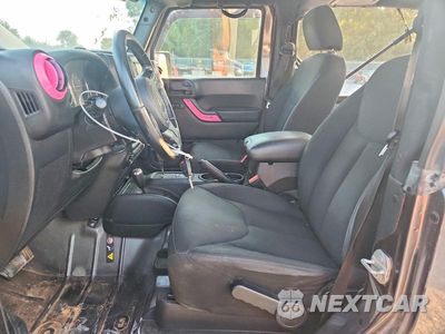 Zdjęcie 7 z 13 samochodu: 2016 JEEP WRANGLER SPORT VIN:1C4AJWAG0GL220070 - miniatura