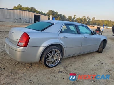 Trzecie zdjęcie samochodu z tyłu: 2005 CHRYSLER 300 VIN:2C3AA43R55H568142 - miniatura