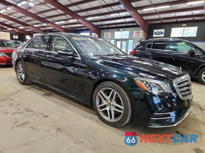 Czwarte zdjęcie samochodu z boku: 2018 MERCEDES-BENZ S 560 VIN:WDDUG8DB0JA381938 - miniatura