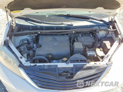Zdjęcie 12 z 13 samochodu: 2013 TOYOTA SIENNA HYB LTD VIN:5TDKK3DC3DS372833 - miniatura