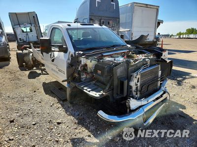 Czwarte zdjęcie samochodu z boku: 2019 CHEVROLET SILVERADO MEDIUM DUTY VIN:1HTKHPVM5KH885471 - miniatura